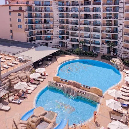 公寓 Karolina Vacation Apartments