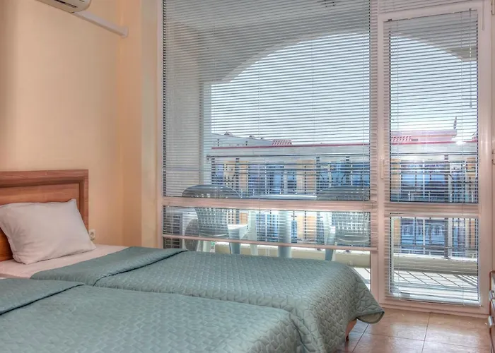 South Vacation * Slăntjev Brjag